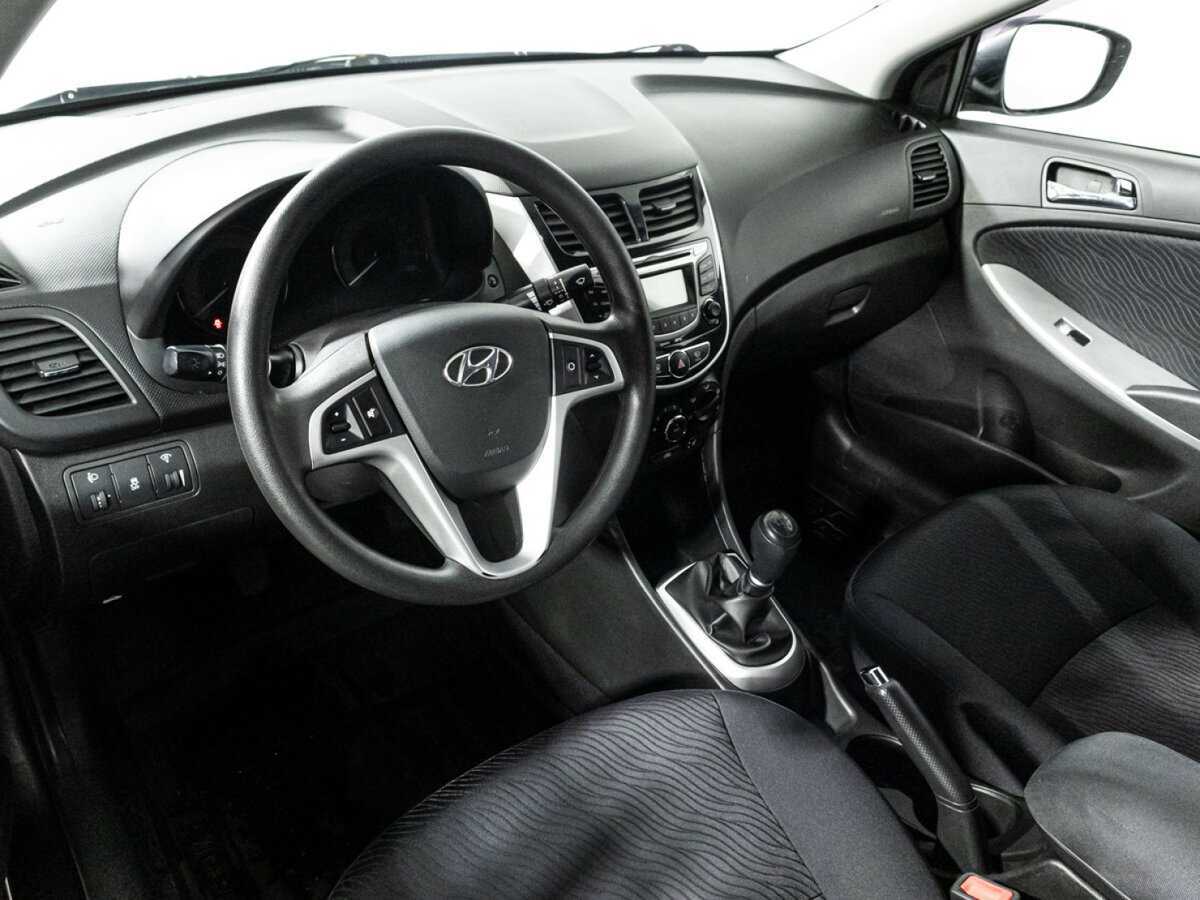Купить Hyundai Solaris с пробегом. Фото: #10