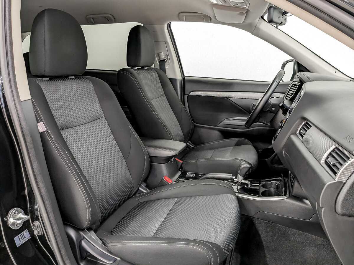 Купить Mitsubishi Outlander с пробегом. Фото: #20