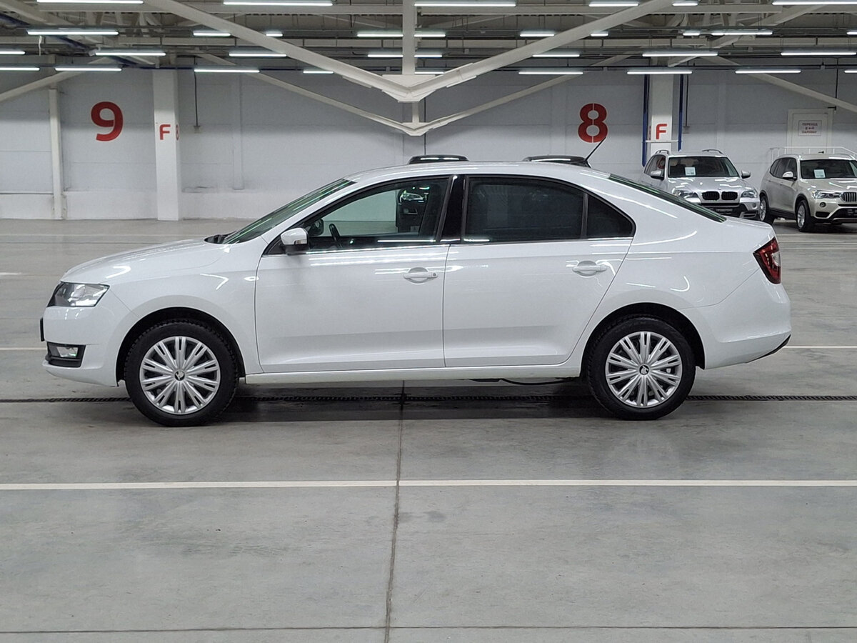 Купить Skoda Rapid с пробегом. Фото: #7