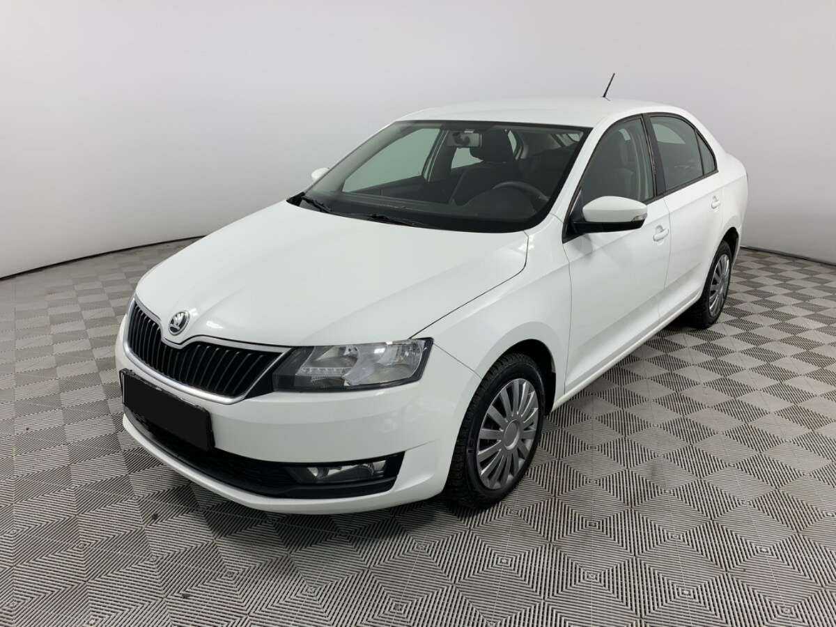 Купить Skoda Rapid с пробегом. Посмотреть фото