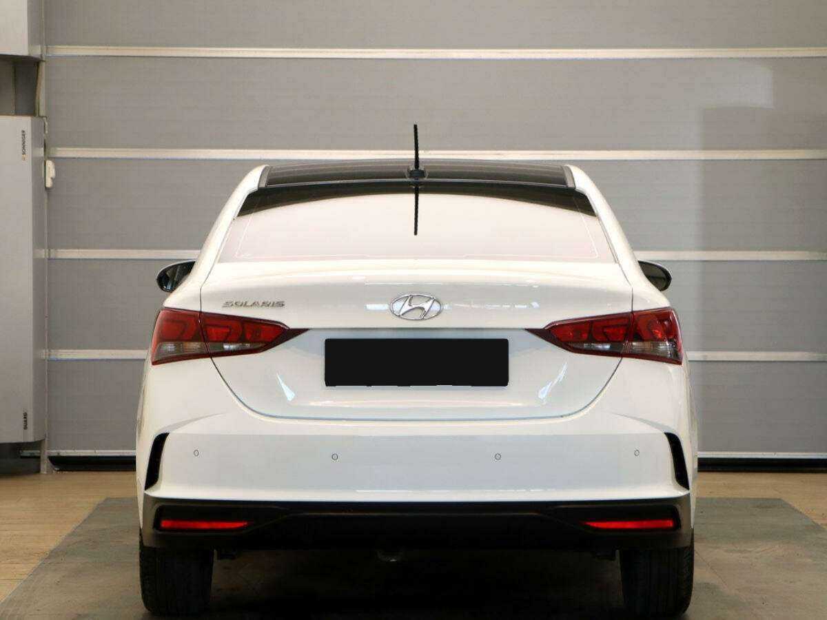 Купить Hyundai Solaris с пробегом. Фото: #4