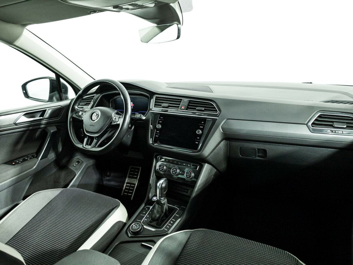 Купить Volkswagen Tiguan с пробегом. Фото: #8