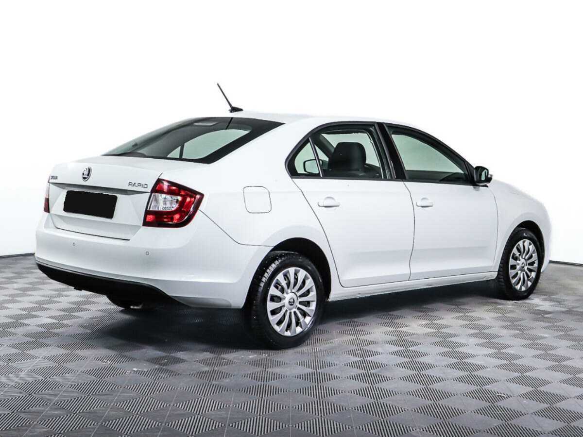 Купить Skoda Rapid с пробегом. Фото: #3