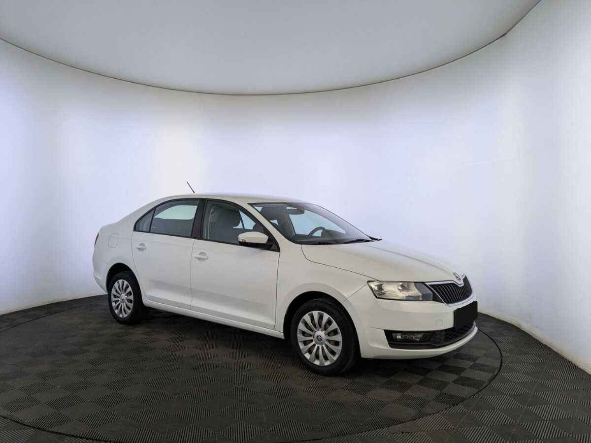 Купить Skoda Rapid с пробегом. Фото: #2