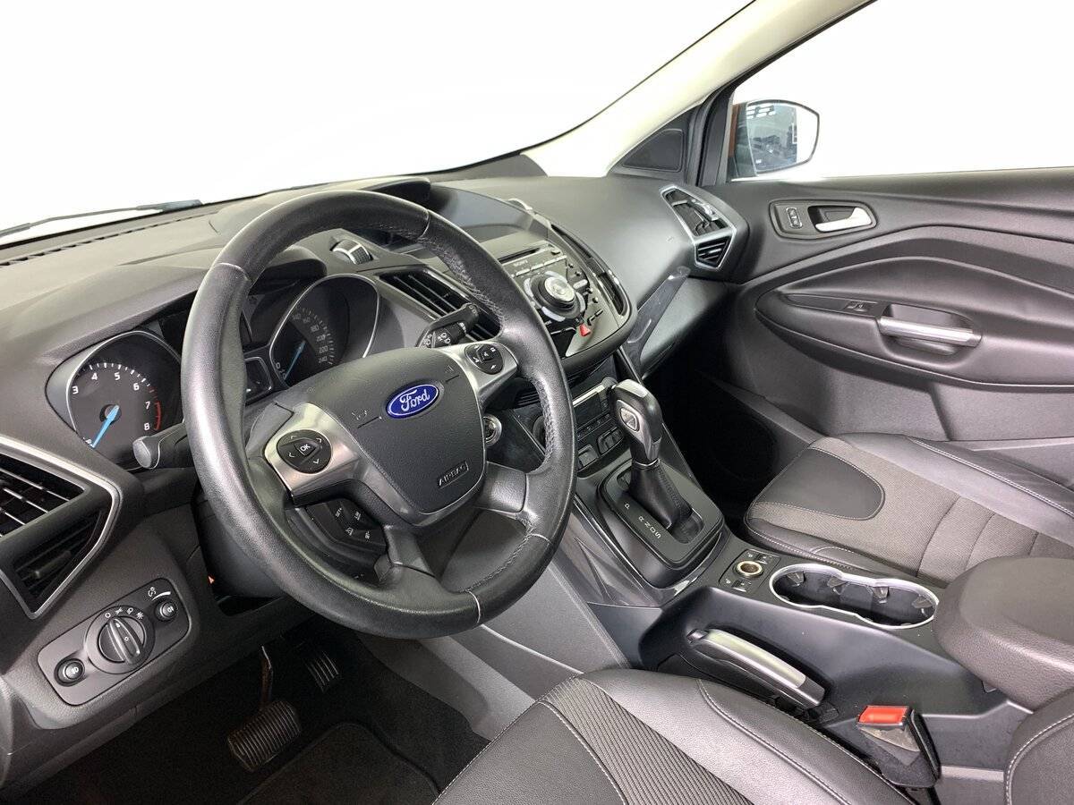 Купить Ford Kuga с пробегом. Фото: #10