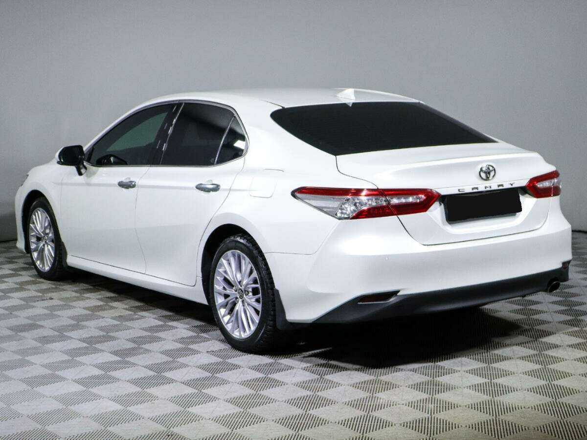 Купить Toyota Camry с пробегом. Фото: #5