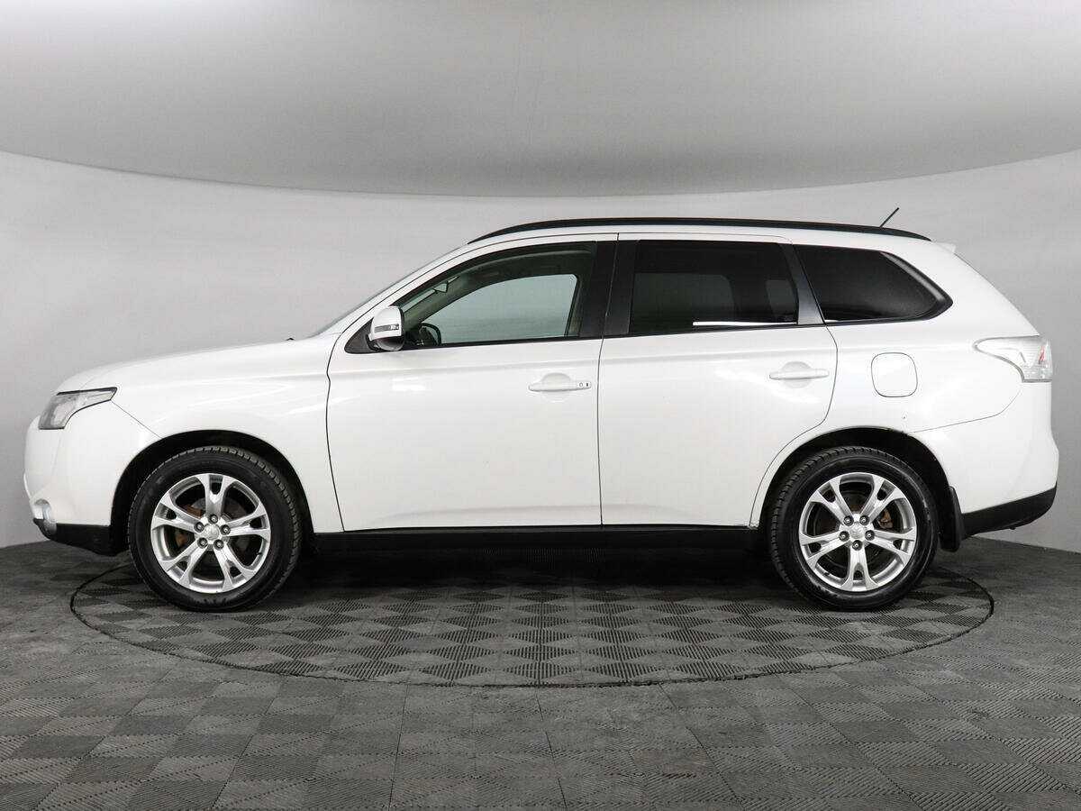 Купить Mitsubishi Outlander с пробегом. Фото: #7