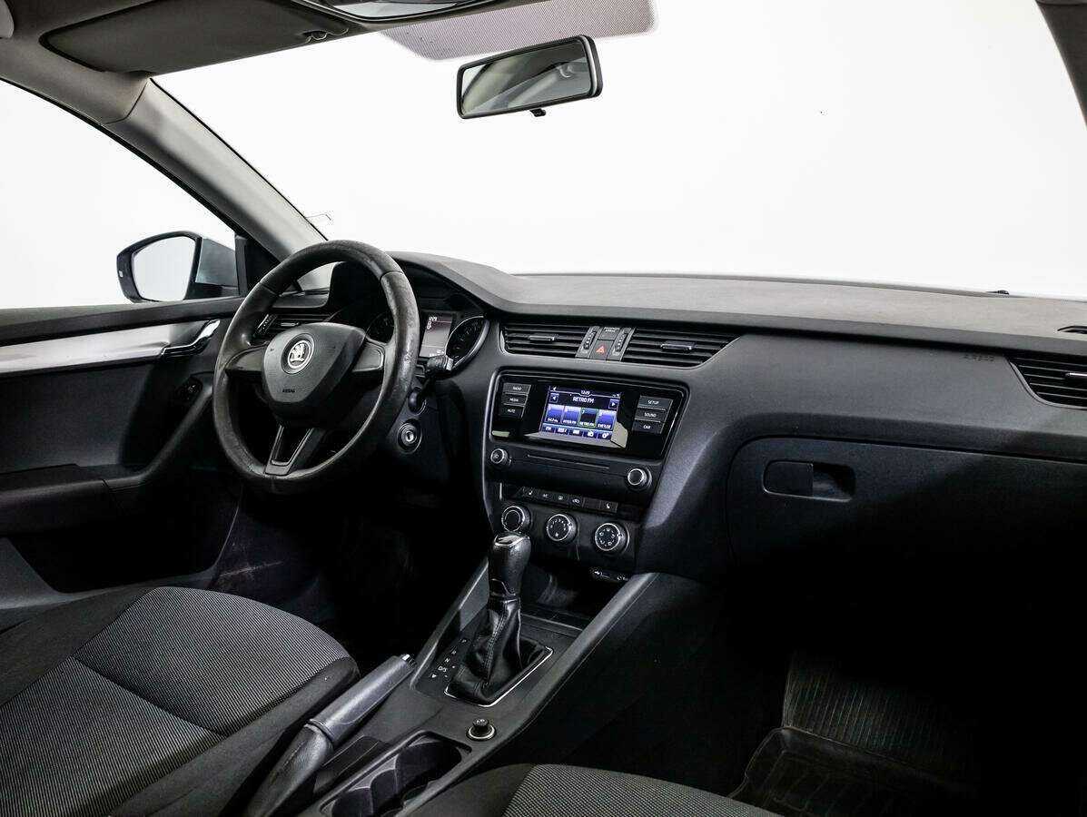 Купить Skoda Octavia с пробегом. Фото: #8