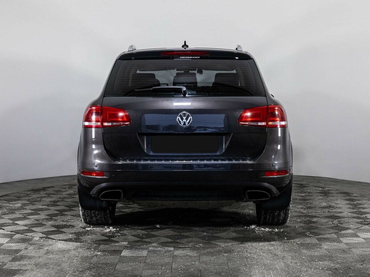 Купить Volkswagen Touareg с пробегом. Фото: #4
