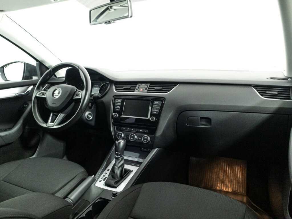 Купить Skoda Octavia с пробегом. Фото: #8