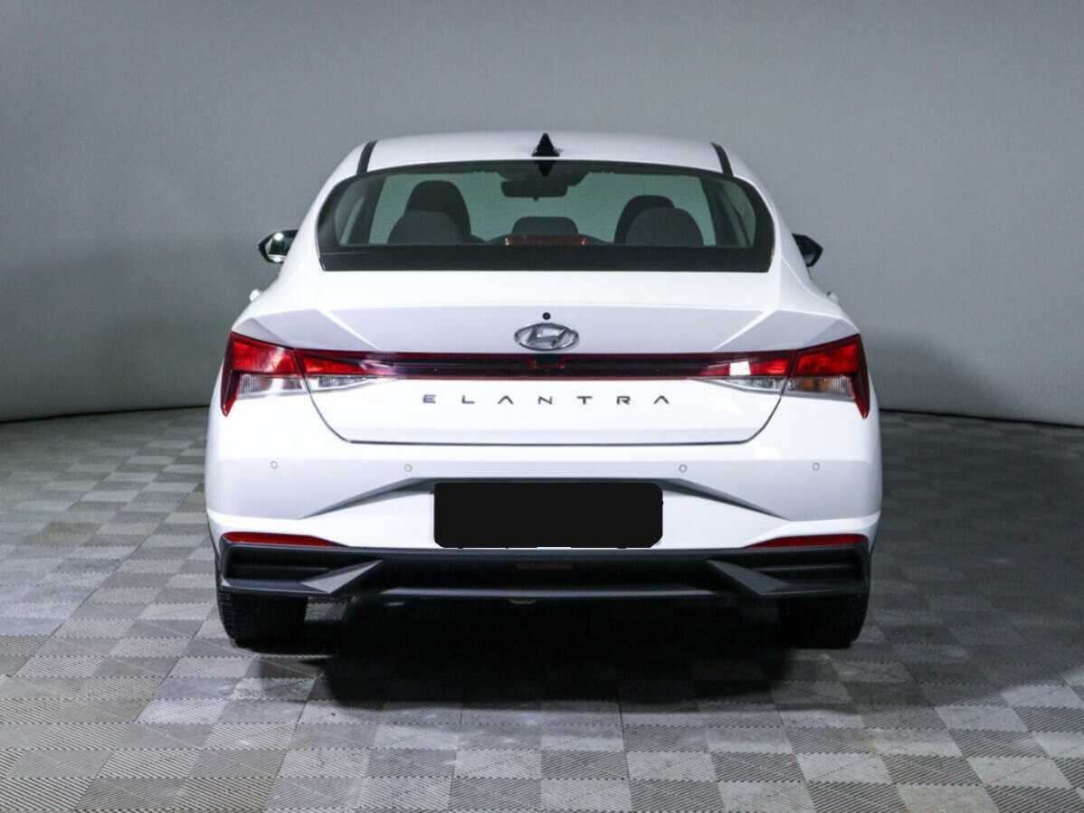 Купить Hyundai Elantra с пробегом. Фото: #5