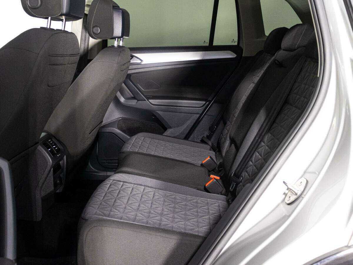 Купить Volkswagen Tiguan с пробегом. Фото: #9
