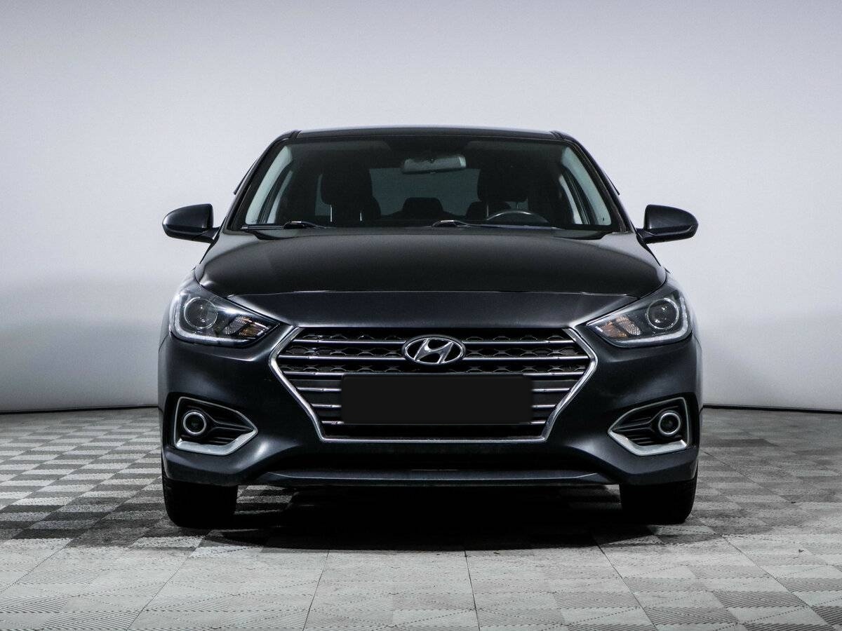 Купить Hyundai Solaris с пробегом. Фото: #1