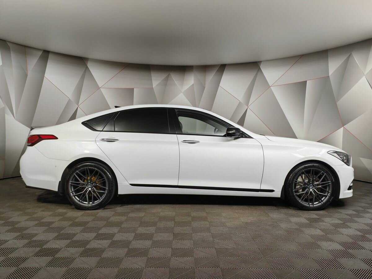 Купить Hyundai Genesis с пробегом. Фото: #5