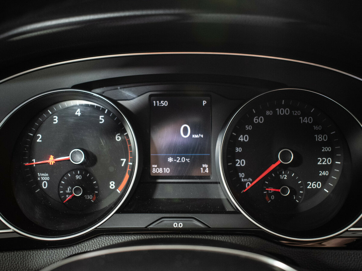 Купить Volkswagen Passat с пробегом. Фото: #9