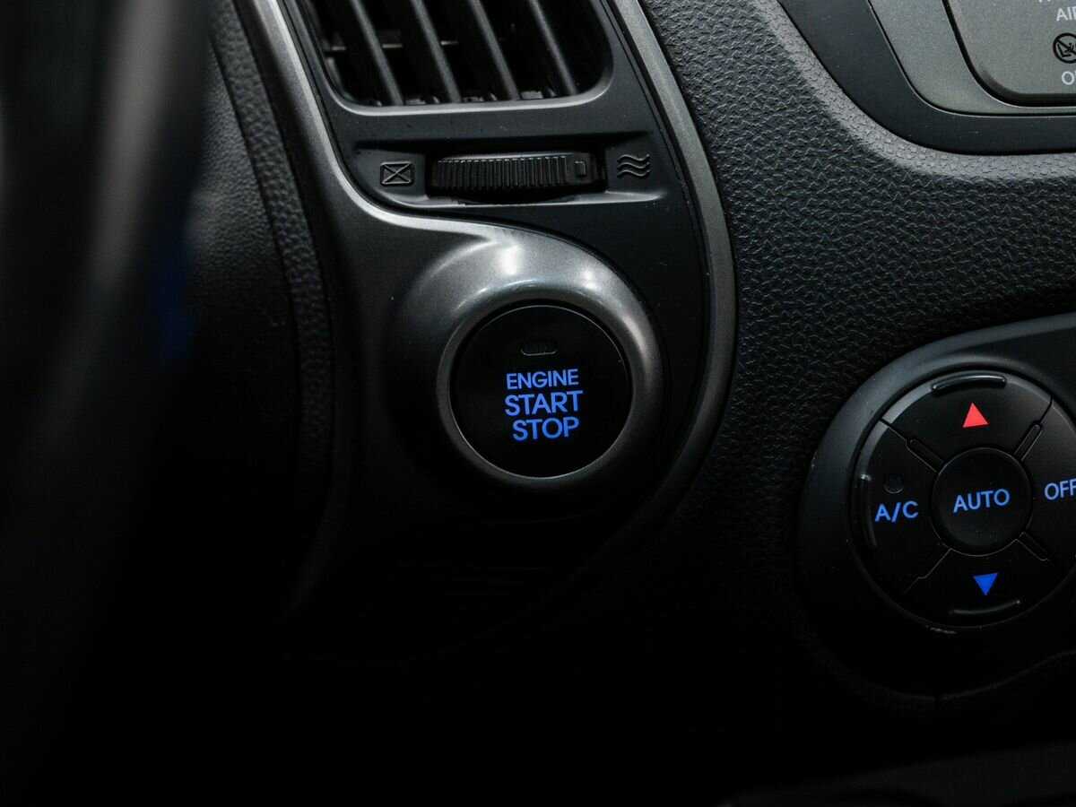 Купить Hyundai ix35 с пробегом. Фото: #19