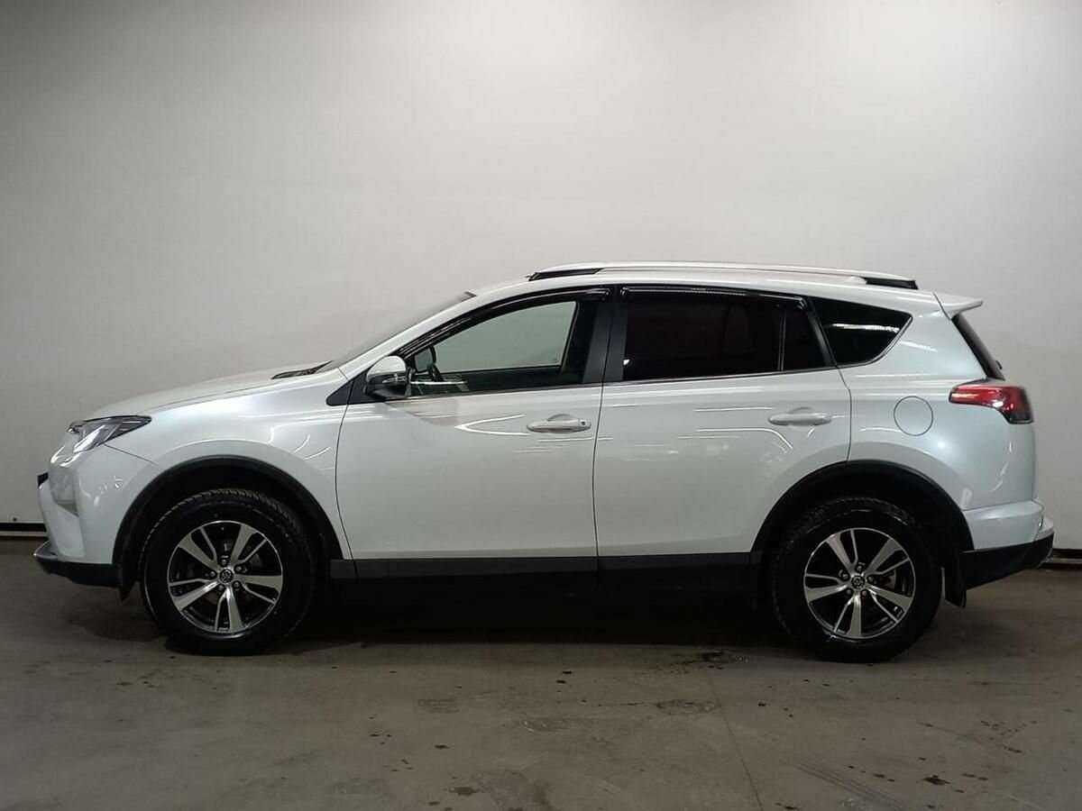 Купить Toyota RAV4 с пробегом. Фото: #7