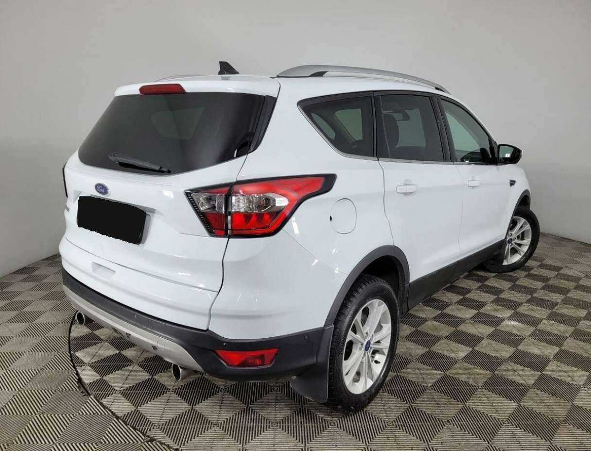 Купить Ford Kuga с пробегом. Фото: #5