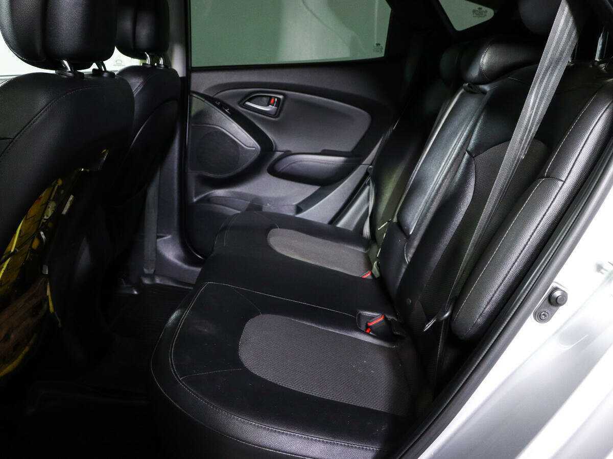 Купить Hyundai ix35 с пробегом. Фото: #9