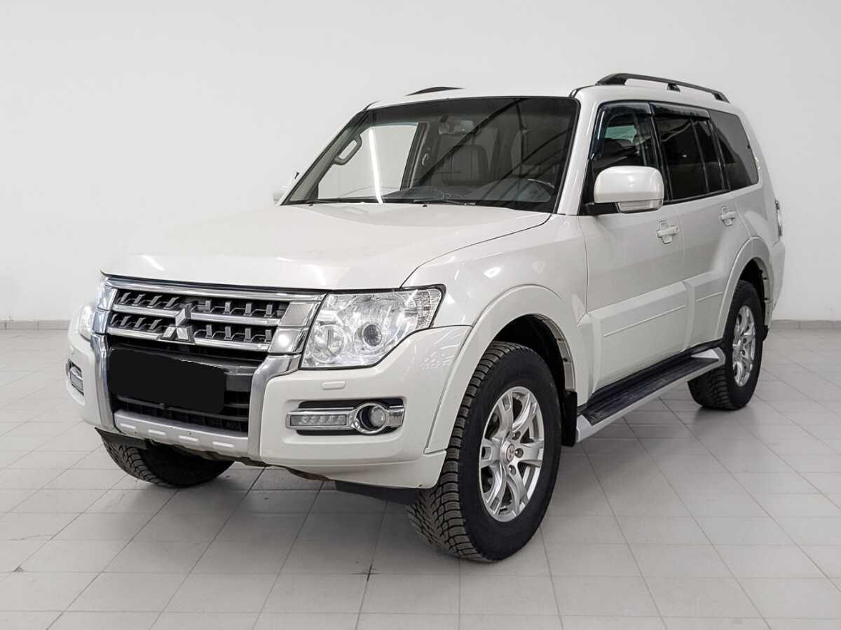 Купить Mitsubishi Pajero с пробегом. Посмотреть фото