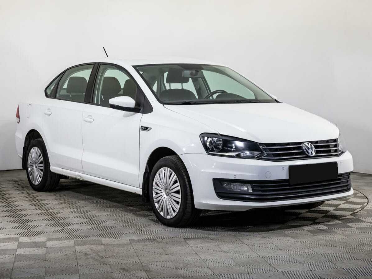 Купить Volkswagen Polo с пробегом. Фото: #2