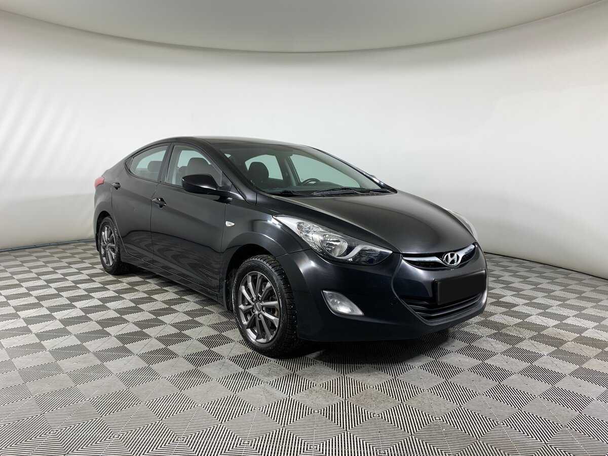Купить Hyundai Elantra с пробегом. Фото: #2