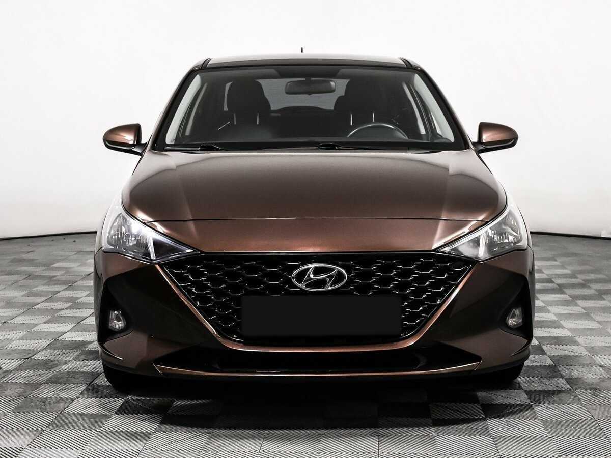 Купить Hyundai Solaris с пробегом. Фото: #1