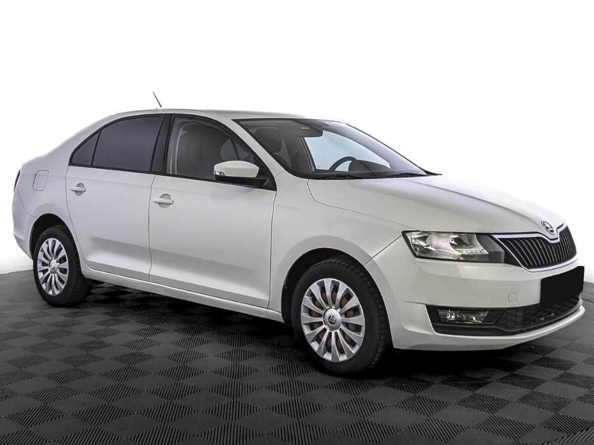 Купить Skoda Rapid с пробегом. Фото: #2