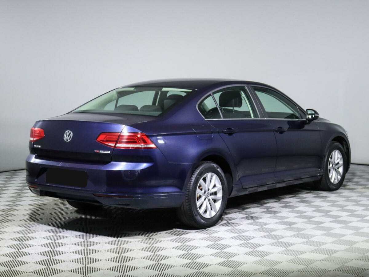 Купить Volkswagen Passat с пробегом. Фото: #3