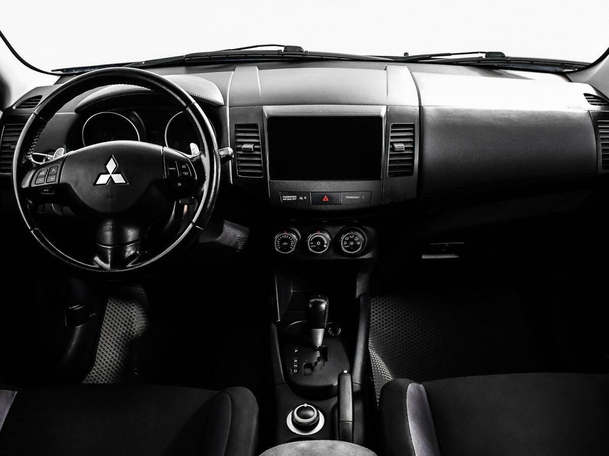 Купить Mitsubishi Outlander с пробегом. Фото: #9