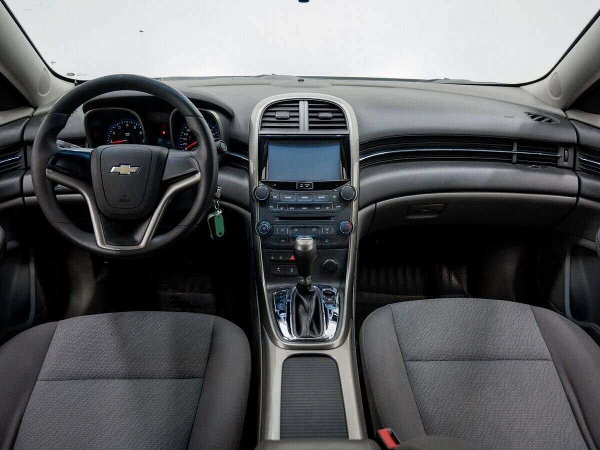 Купить Chevrolet Malibu с пробегом. Фото: #9