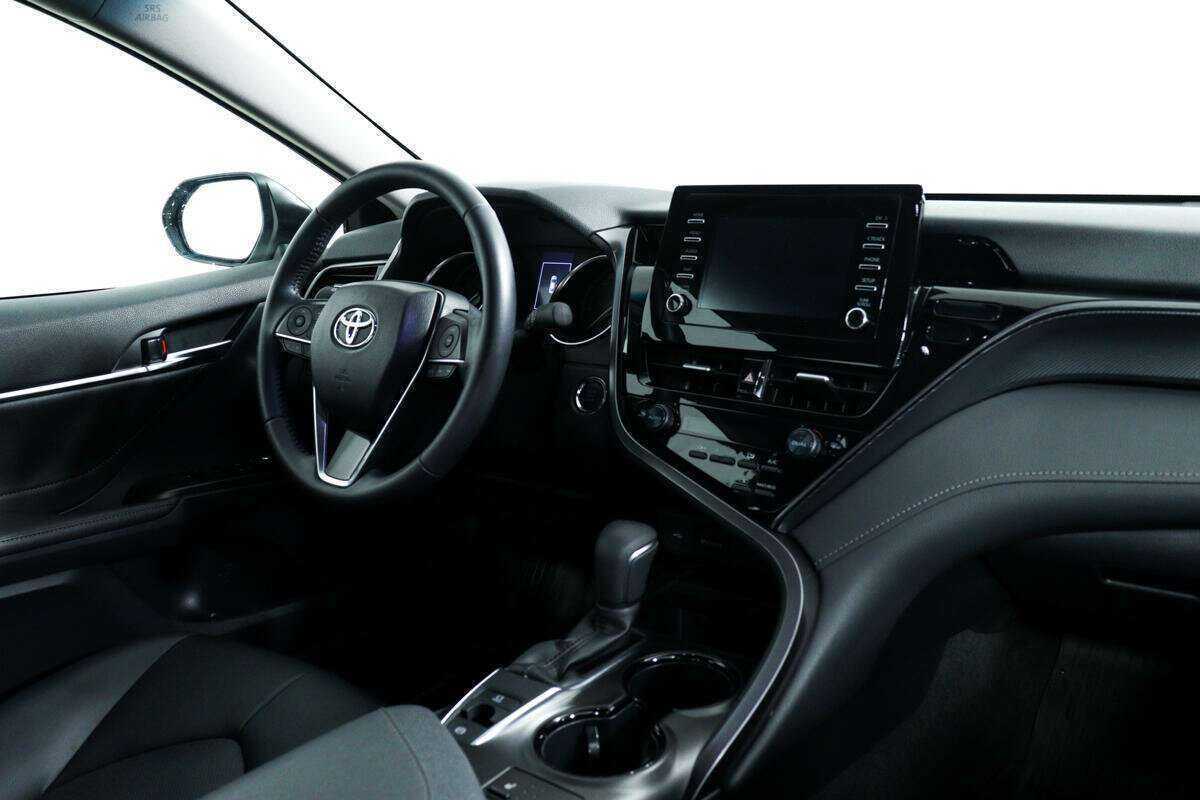 Купить Toyota Camry с пробегом. Фото: #8