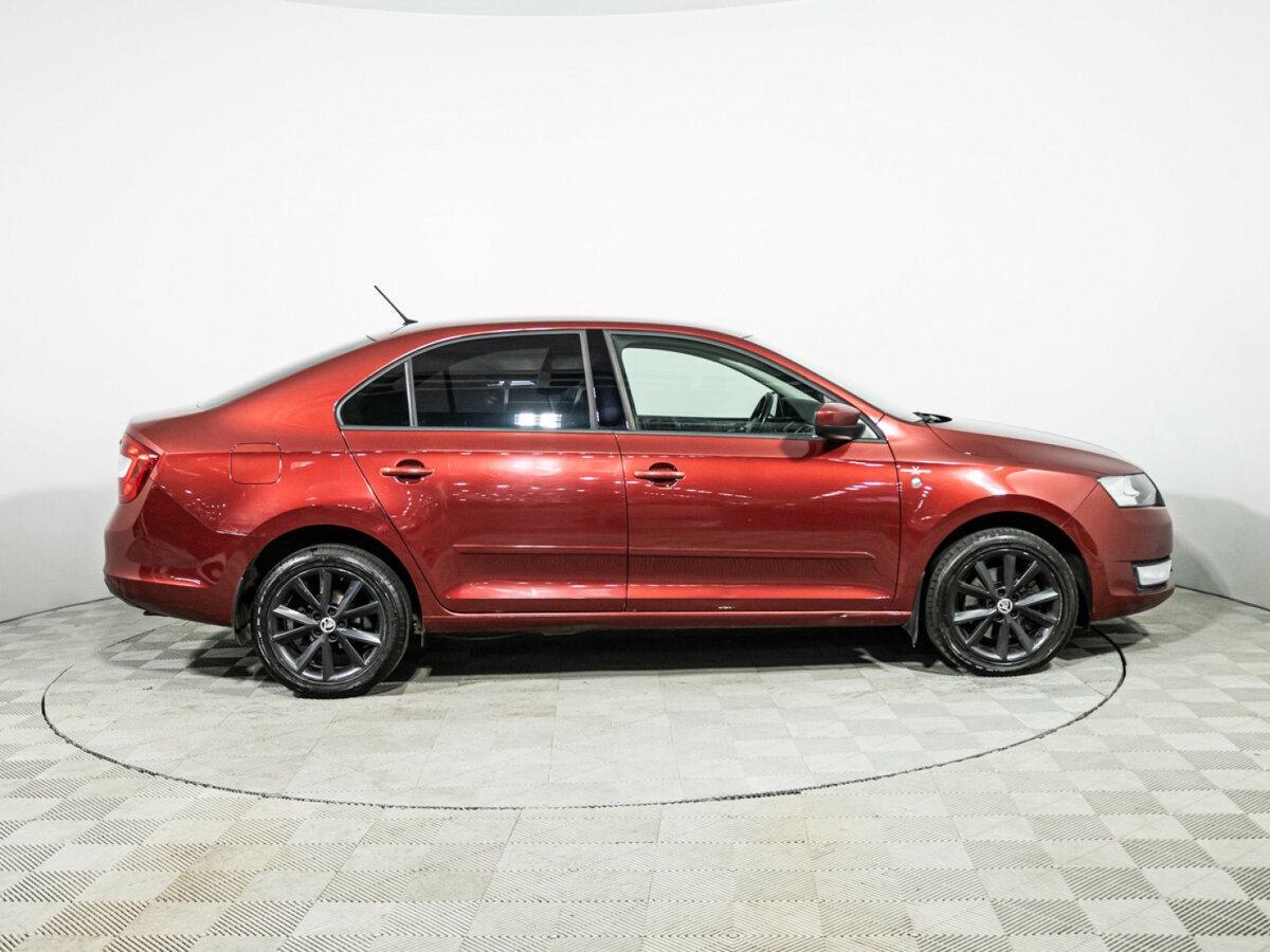 Купить Skoda Rapid с пробегом. Фото: #3