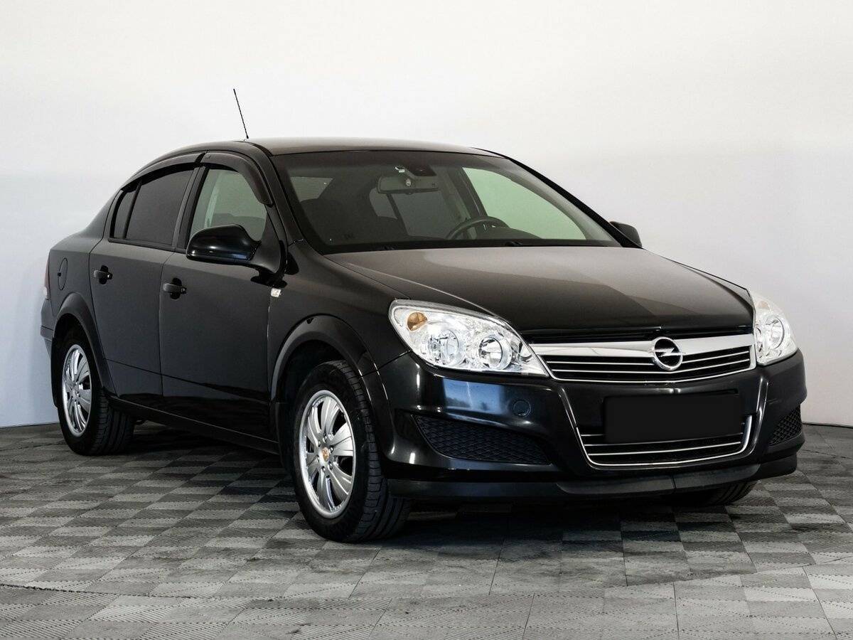 Купить Opel Astra с пробегом. Фото: #2