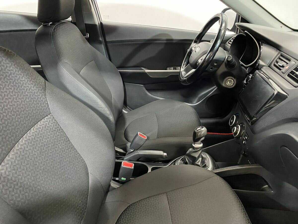 Купить Kia Rio с пробегом. Фото: #9
