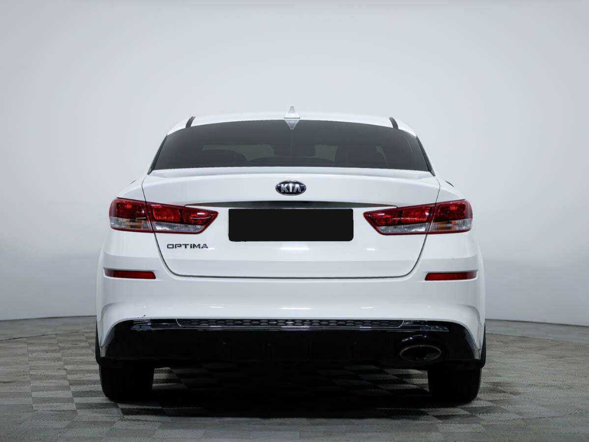 Купить Kia Optima с пробегом. Фото: #4