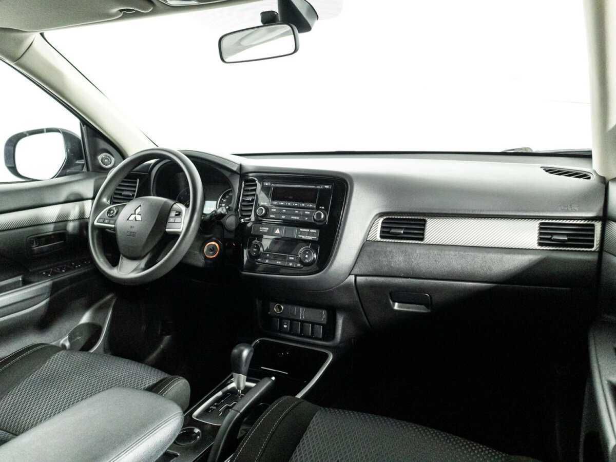 Купить Mitsubishi Outlander с пробегом. Фото: #8