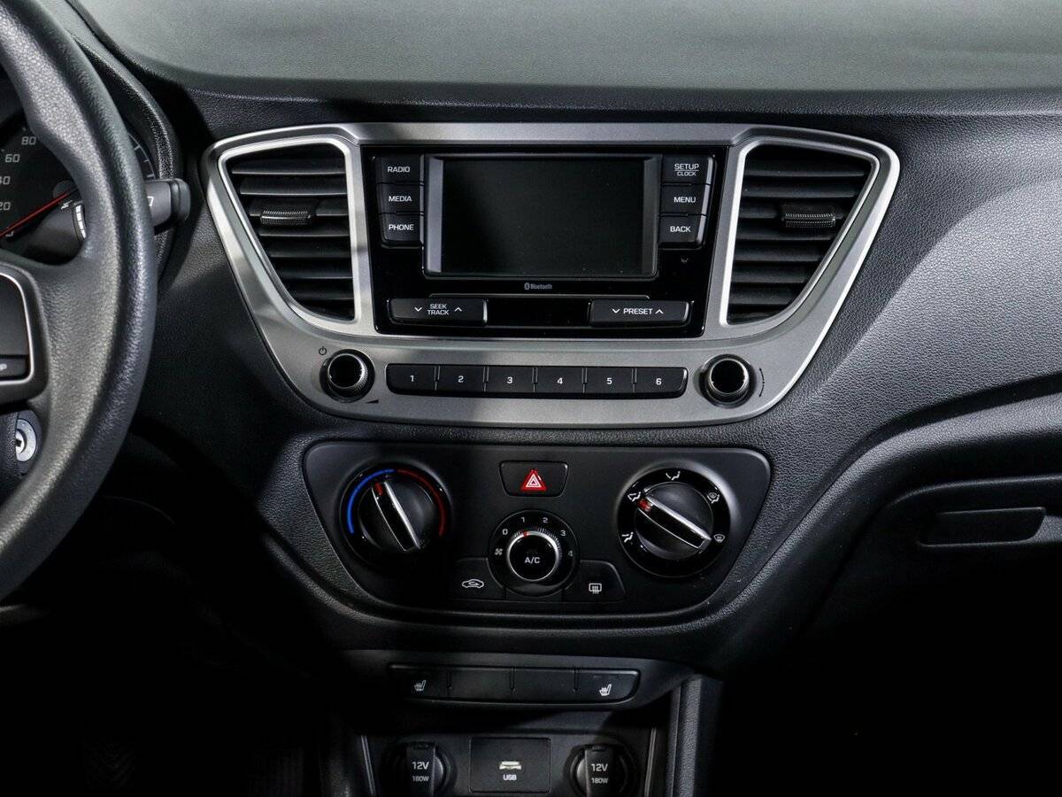 Купить Hyundai Solaris с пробегом. Фото: #10