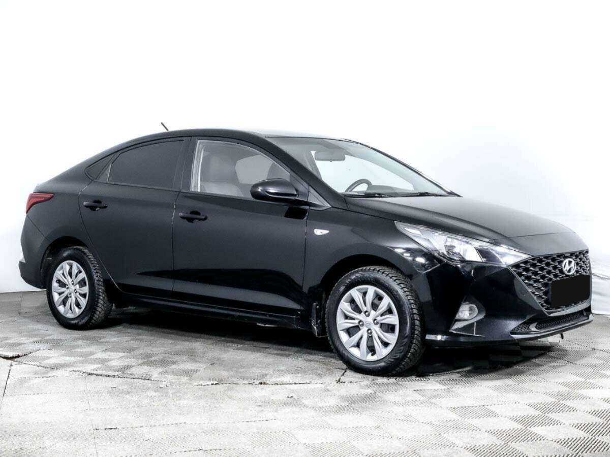 Купить Hyundai Solaris с пробегом. Фото: #2
