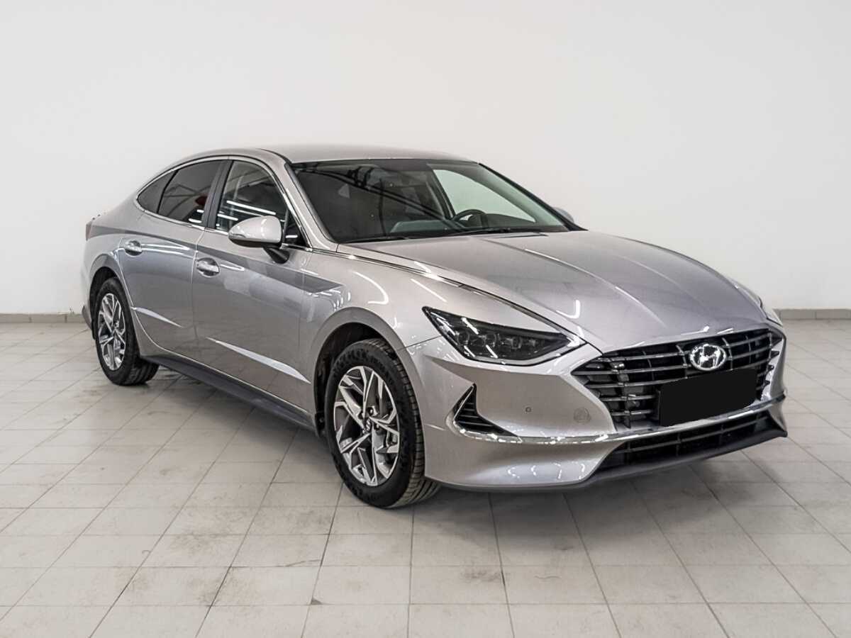 Купить Hyundai Sonata с пробегом. Фото: #2