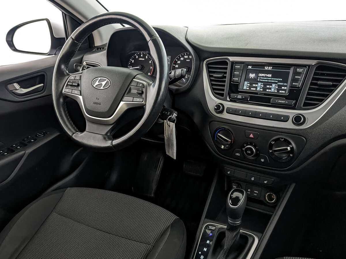 Купить Hyundai Solaris с пробегом. Фото: #21