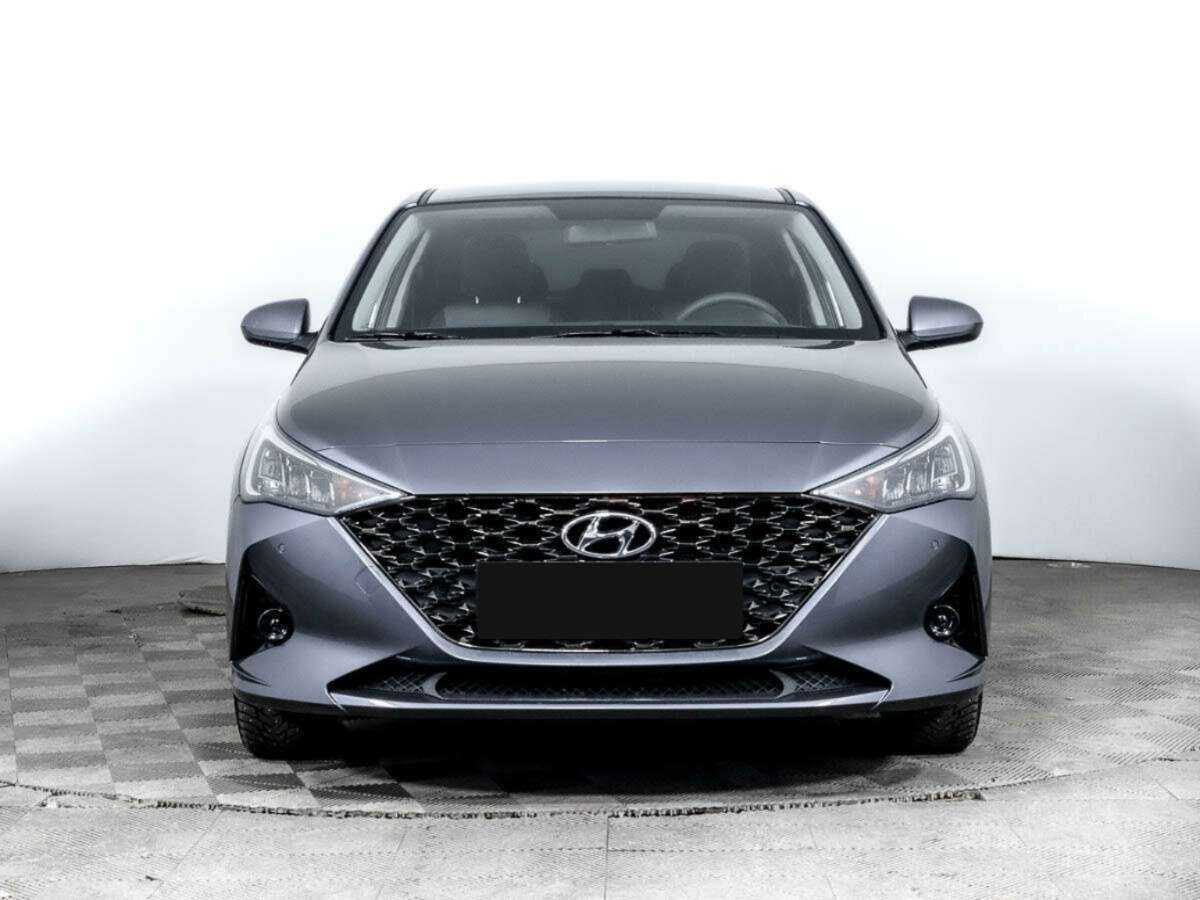 Купить Hyundai Solaris с пробегом. Фото: #1