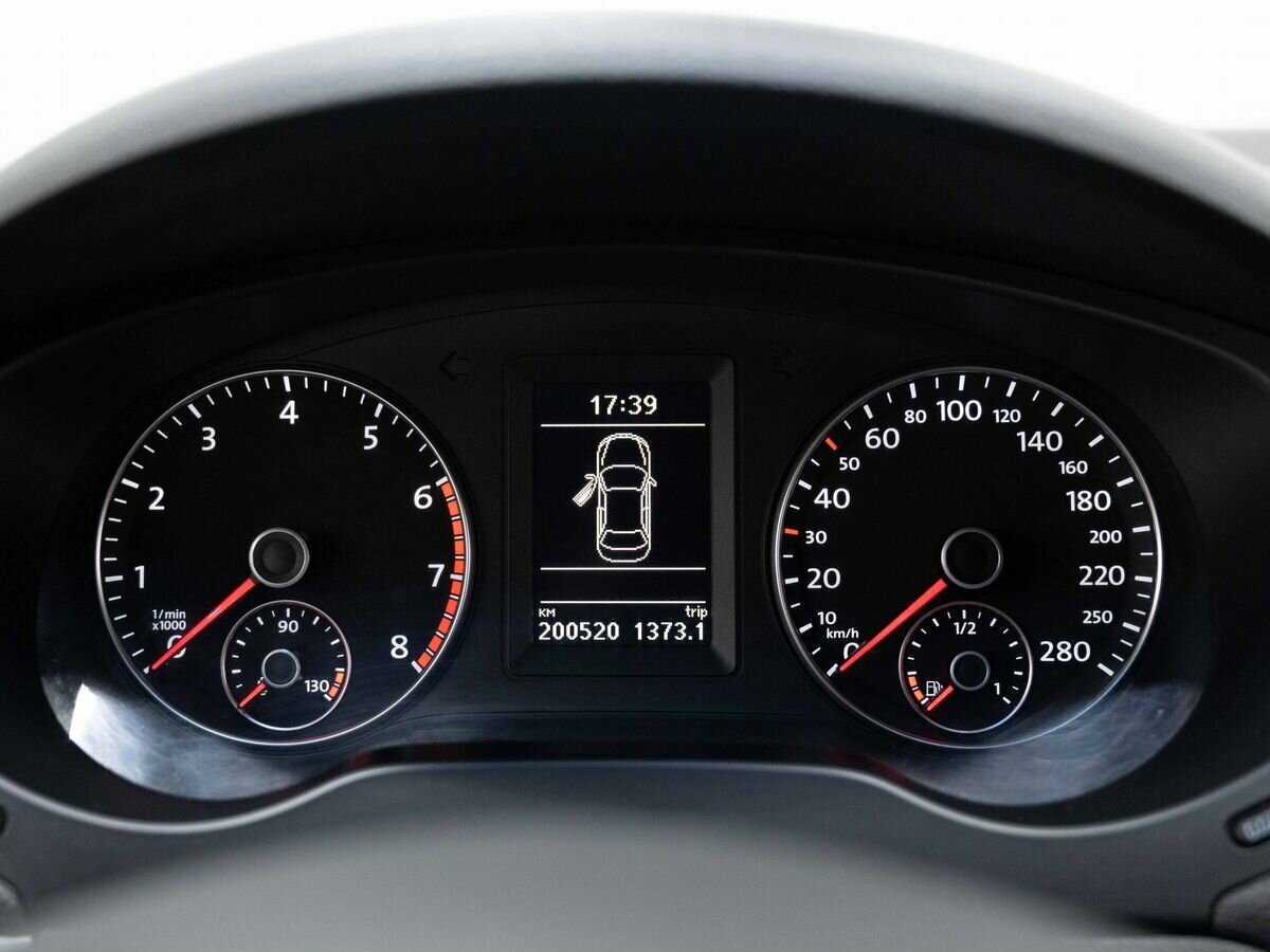 Купить Volkswagen Jetta с пробегом. Фото: #16