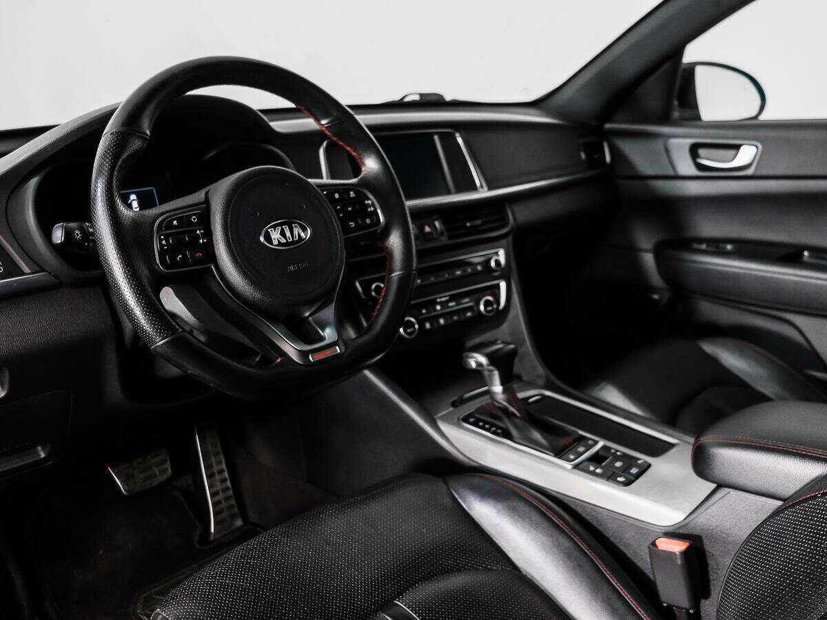 Купить Kia Optima с пробегом. Фото: #8