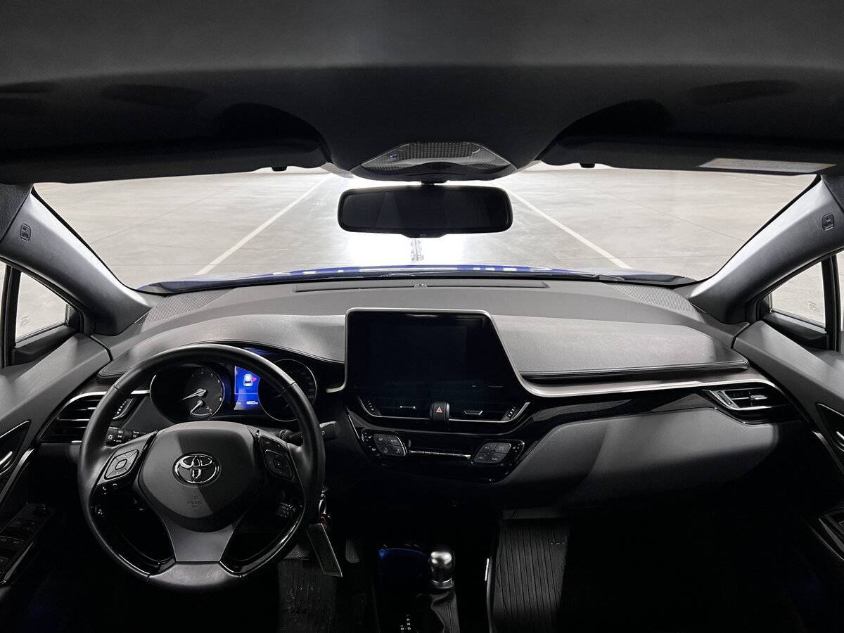 Купить Toyota C-HR с пробегом. Фото: #13