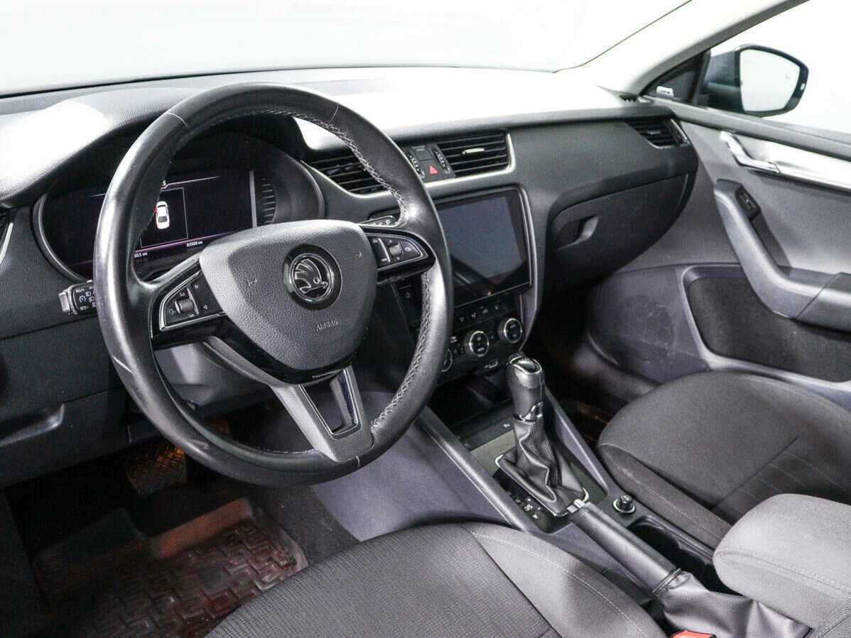 Купить Skoda Octavia с пробегом. Фото: #11