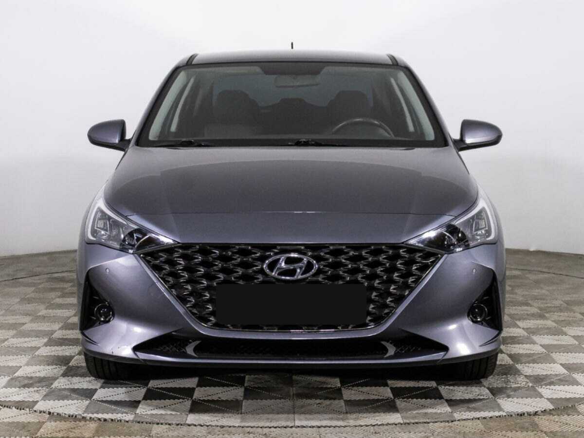 Купить Hyundai Solaris с пробегом. Фото: #1