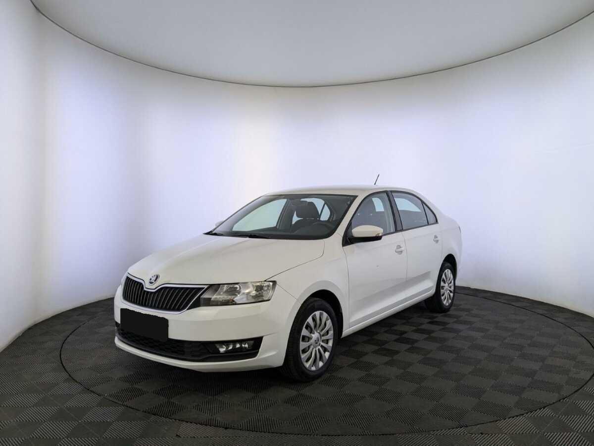 Купить Skoda Rapid с пробегом. Посмотреть фото