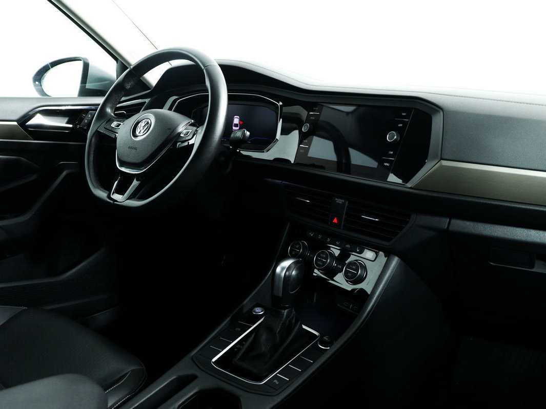 Купить Volkswagen Jetta с пробегом. Фото: #8