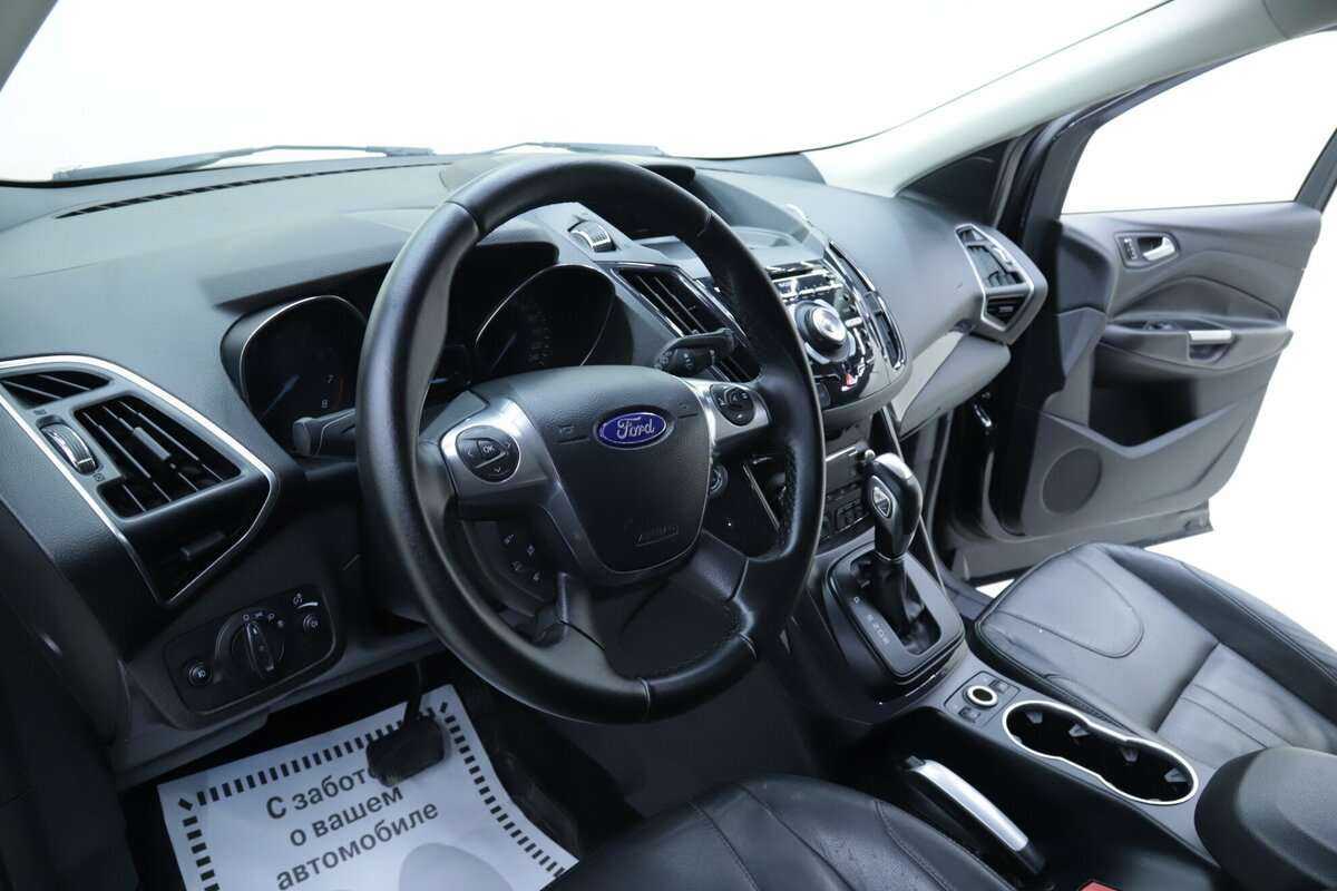 Купить Ford Kuga с пробегом. Фото: #9